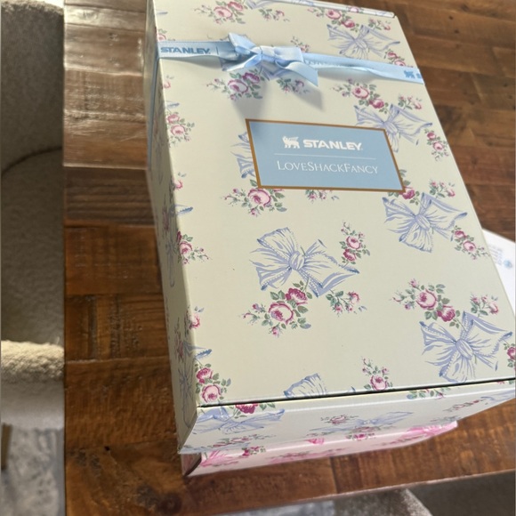 Love shack fancy x Stanley collab - Picture 1 of 1